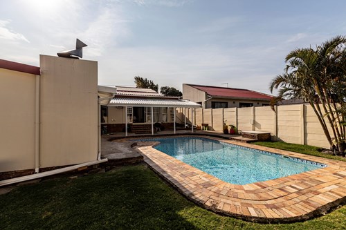 4 Bedroom Property for Sale in Gonubie Eastern Cape